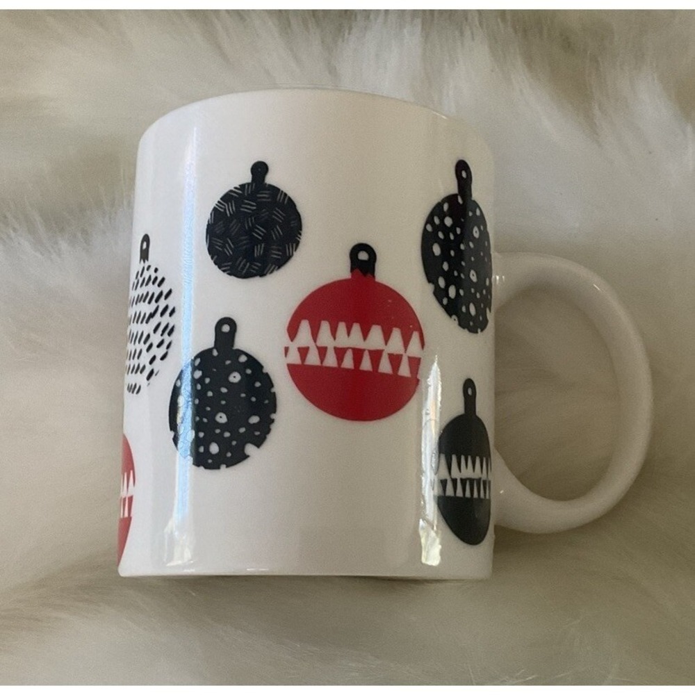 STARBUCKS 2016 CHRISTMAS ORNAMENT COFFEE MUG (A)